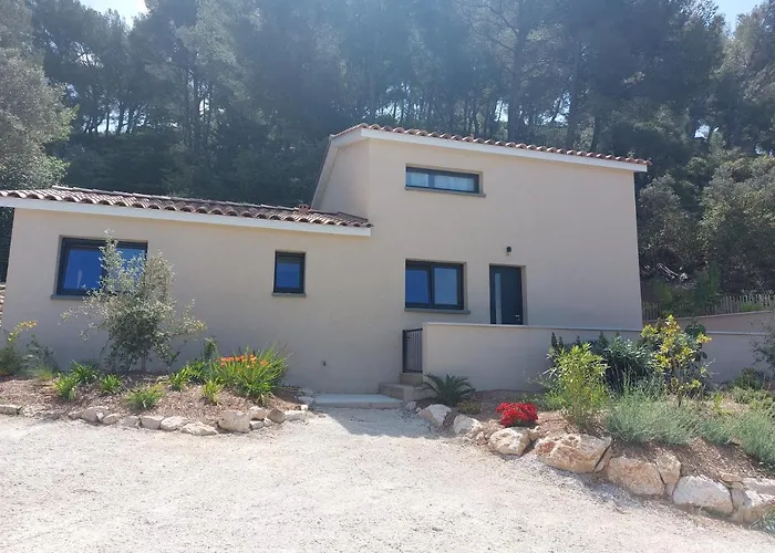 La Belle De Cassis